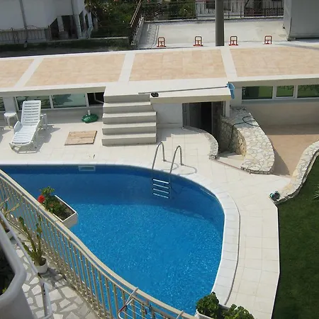 Guest house Eli 2*